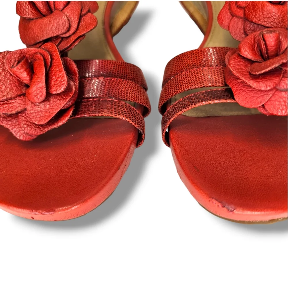 Nurture Red Leather Espadrille Wedge Sandal With Floral Accents Size 11 M